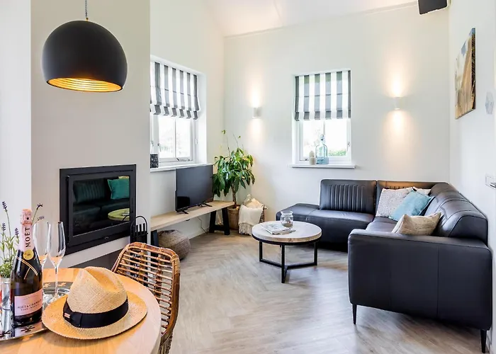 Near Dutch Coast & Forest 度假居 诺德韦克